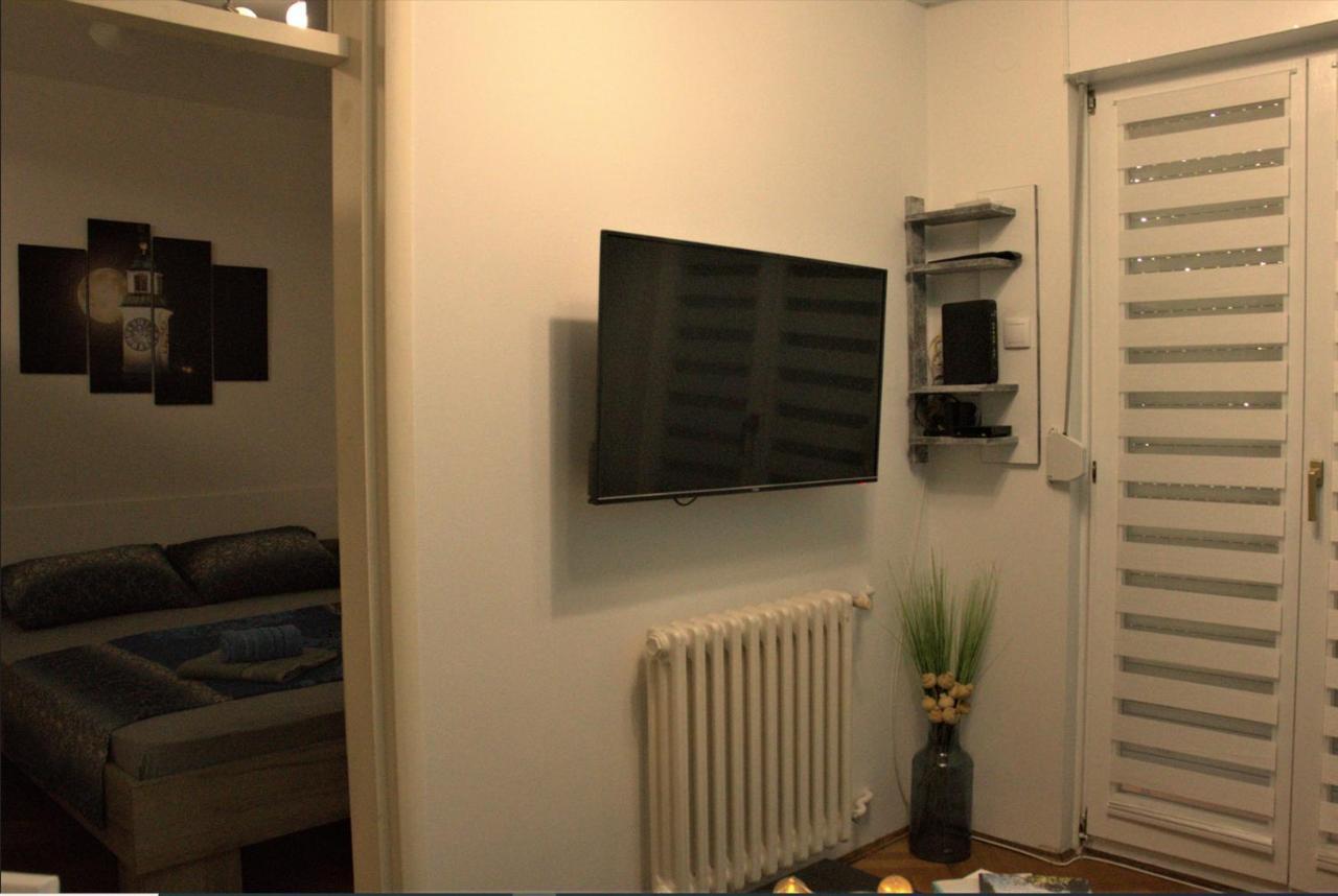 Novi Sad Apartman Tenigo מראה חיצוני תמונה